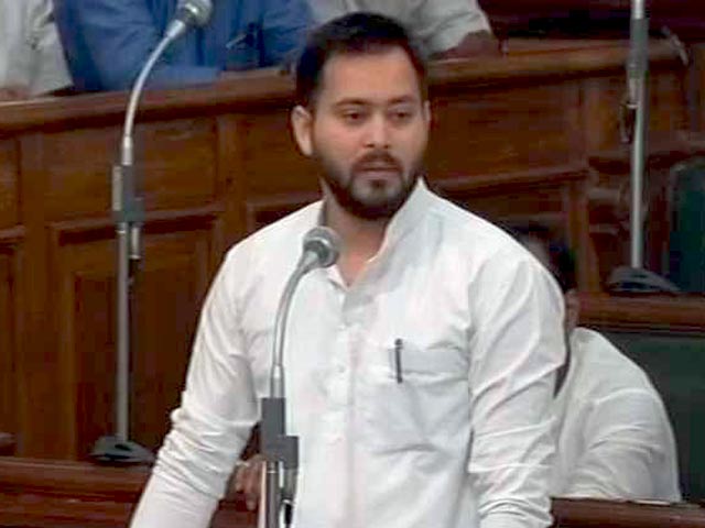 लोकतंत्र की हत्या हुई है : तेजस्वी लोकतंत्र की हत्या हुई है : तेजस्वी