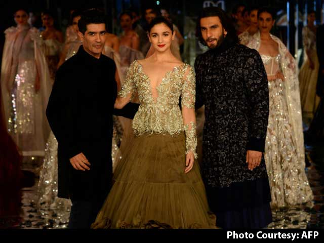 Ranveer And Alia Ruled The Ramp At ICW 2017