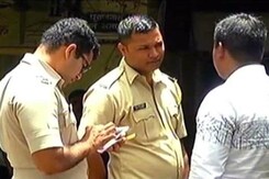 जानलेवा गेम 'व्लू व्हेल', मुंबई में 14 साल के बच्चे ने की खुदकुशी जानलेवा गेम 'व्लू व्हेल', मुंबई में 14 साल के बच्चे ने की खुदकुशी