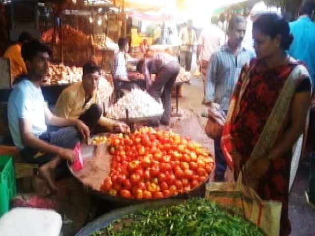 Video : Delhi Government Orders Daily Inspections To Check Hoarding Of Tomatoes, Onions