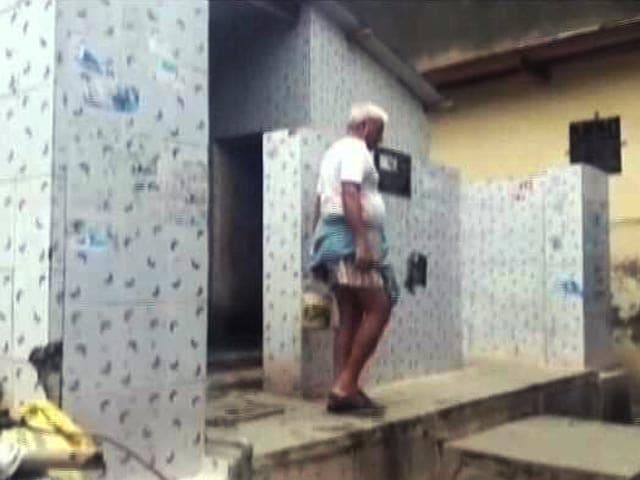 Video : मुंबई में अब शौचालय घोटाला, आरटीआई से हुआ खुलासा