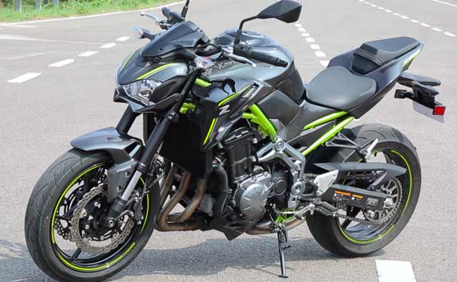 z900 price