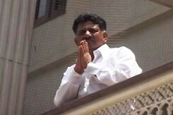 'They Question Him Till 2 am': Karnataka Minister's Family On I-T Raids 'They Question Him Till 2 am': Karnataka Minister's Family On I-T Raids