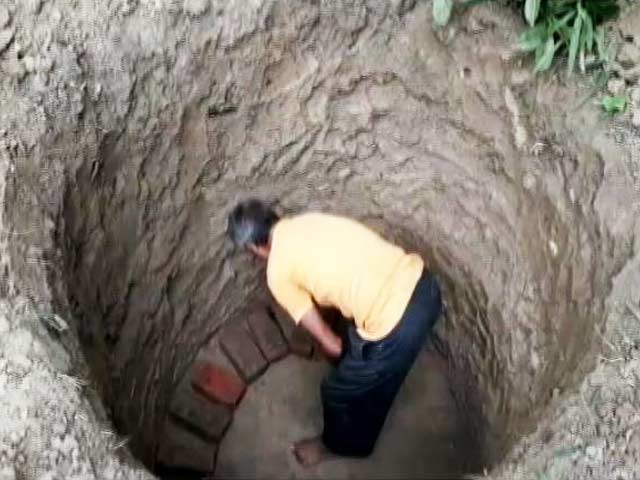 रक्षा बंधन पर बहन को टॉयलेट का तोहफा