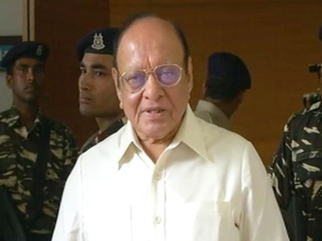 नहीं दिया अहमद पटेल को वोट, कांग्रेस को वोट देता, तो बेकार जाता : शंकर सिंह वाघेला