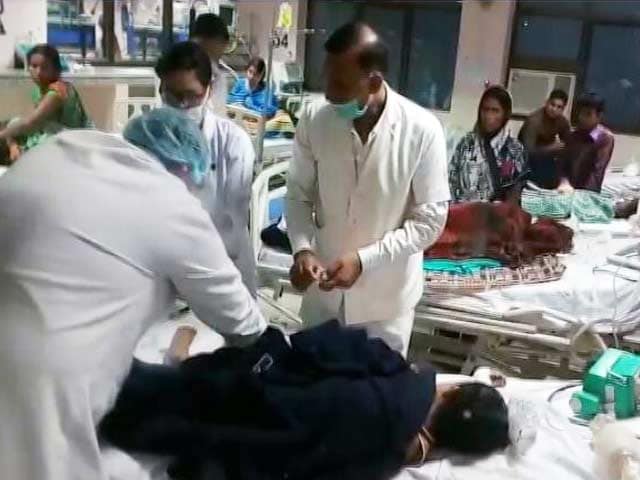 Videos : इंडिया 8 बजे:  गोरखपुर मेडिकल कॉलेज में 30 बच्चों की मौत, ऑक्सीज़न की कमी का आरोप