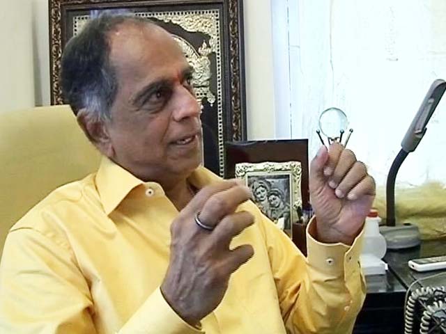 Pahlaj Nihalani Sacked As Censor Chief, Prasoon Joshi To Replace Him