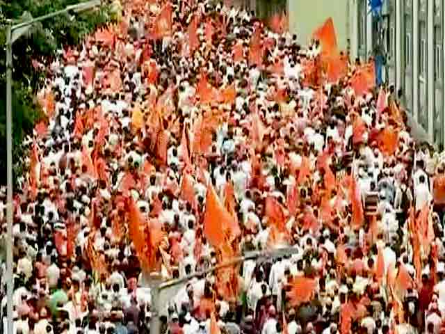 Video : मराठा क्रांति मोर्चा ने तोड़े मुंबई में भीड़ के सभी रिकॉर्ड