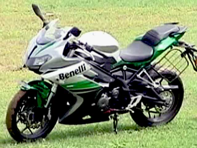 रफ्तार: जानें कैसी है बेनेली की नई बाइक 302 R