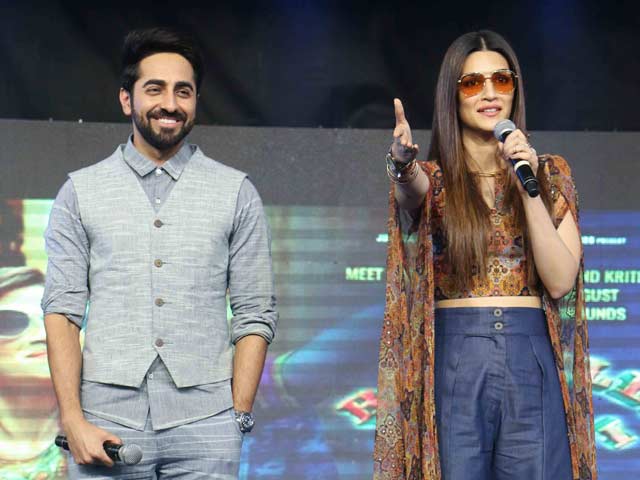 Kriti Sanon & Ayushmann Khurrana Interact With College Students
