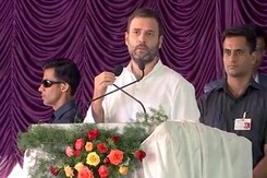 राहुल गांधी ने 'इंदिरा कैंटीन' का किया उद्घाटन राहुल गांधी ने 'इंदिरा कैंटीन' का किया उद्घाटन