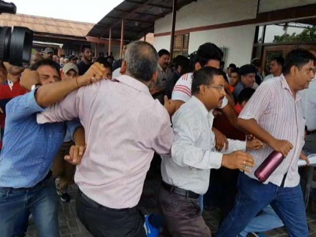 जेपी बिल्डर की SEZ की लीज रद्द