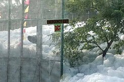 Bengaluru's Varthur Lake Now Spews Up 10-Feet-High Froth Bengaluru's Varthur Lake Now Spews Up 10-Feet-High Froth