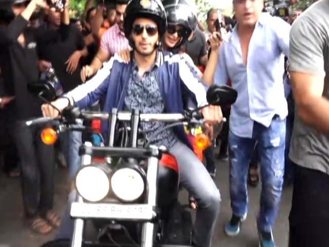 Watch: Sidharth & Jacqueline's Bike Ride On The Streets Of Mumbai