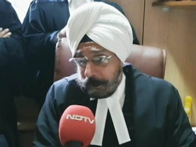 तीन तलाक: महिलाओं की पैरवी करने वाले वकील अमित चड्ढा से खास बातचीत