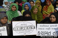 Triple Talaq Declared Illegal, Political Parties Welcome Verdict Triple Talaq Declared Illegal, Political Parties Welcome Verdict