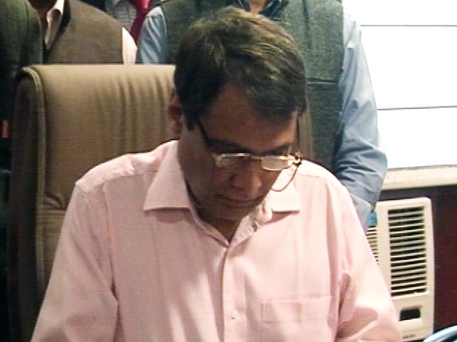 GOOD EVENING इंडिया : हादसों की नैतिक ज़िम्मेदारी मेरी: सुरेश प्रभु