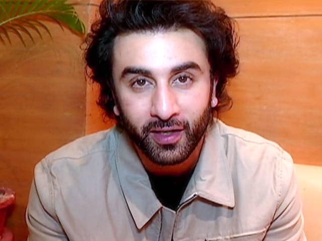 Rsultat de recherche d'images pour &quot;ranbir kapoor big nose&quot;
