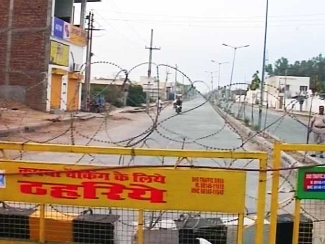 डेरा सच्चा सौदा प्रमुख के समर्थक बड़ी संख्या में पंचकुला और सिरसा में हुए इकट्ठा