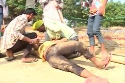 As Dera Chief Leaves In Huge Convoy, Devotees Weep And Faint As Dera Chief Leaves In Huge Convoy, Devotees Weep And Faint