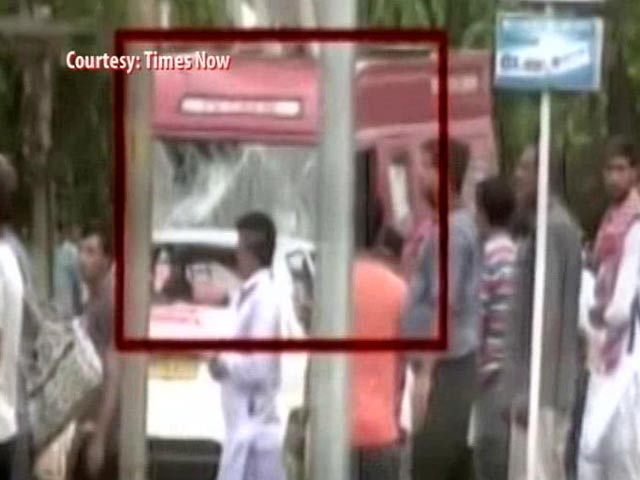 गुरमीत राम रहीम के समर्थकों का उत्पात, एनडीटीवी की टीम पर किया हमला