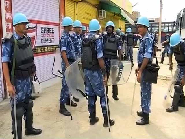 डेरा हेडक्वॉर्टर के निकट सेना पहुंची