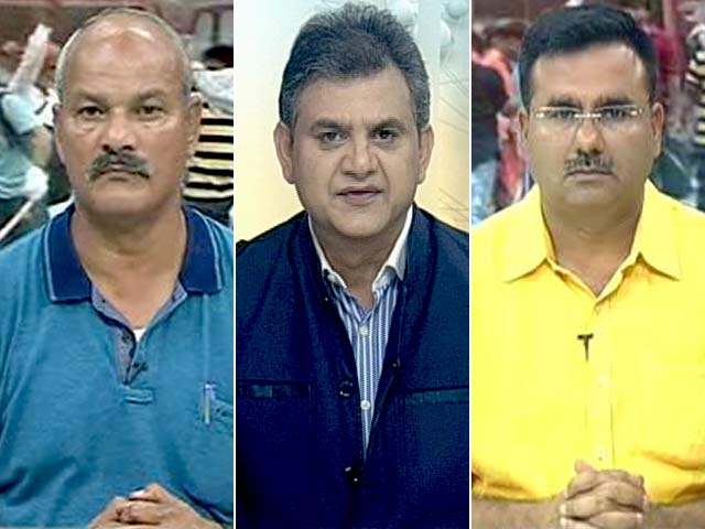 मुकाबला: क्यों राम रहीम समर्थकों को गुंडागर्दी करने दी गई?