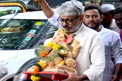 Watch: Sanjay Leela Bhansali Bids Adieu To Lord Ganesha Watch: Sanjay Leela Bhansali Bids Adieu To Lord Ganesha
