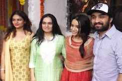 Shraddha Kapoor Celebrates <i>Ganesh Chaturthi</i> With Her Family Shraddha Kapoor Celebrates <i>Ganesh Chaturthi</i> With Her Family