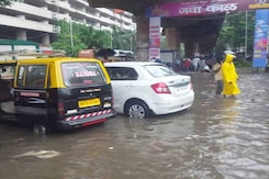 Mumbai Sees Worst Rain Crisis Since 2005 Mumbai Sees Worst Rain Crisis Since 2005