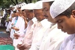 मुस्लिम राष्ट्रीय मंच ने बक़रीद पर क़ुर्बानी का किया विरोध मुस्लिम राष्ट्रीय मंच ने बक़रीद पर क़ुर्बानी का किया विरोध