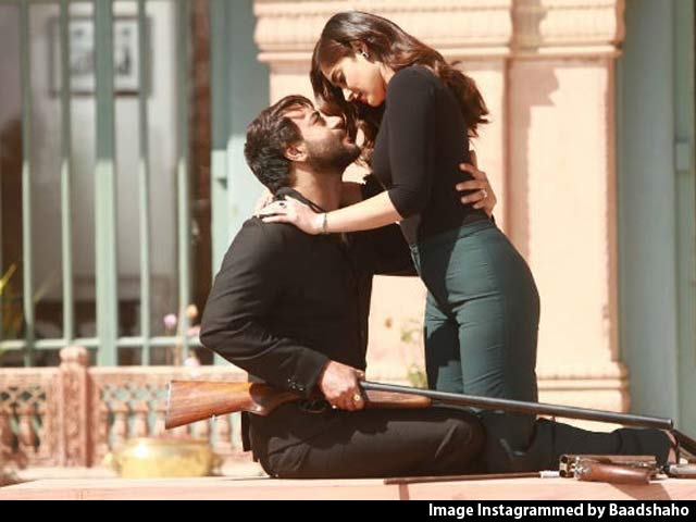 First Impressions of Ajay Devgn & Emraan Hashmi Starrer <i>Baadshaho</i>