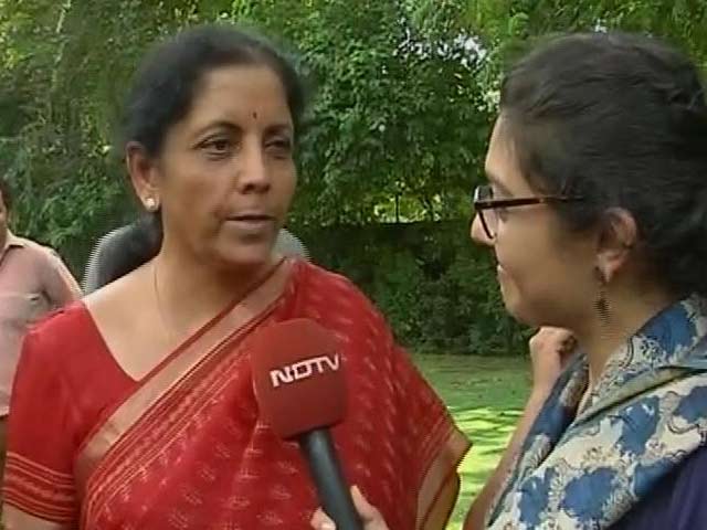Videos : देश की नई रक्षामंत्री निर्मला सीतारमण ने कहा- वाणिज्य मंत्रालय में बहुत काम हुआ है