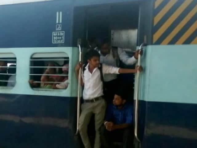 कैसे रुकेंगी ट्रेनों में लूटपाट की घटनाएं?