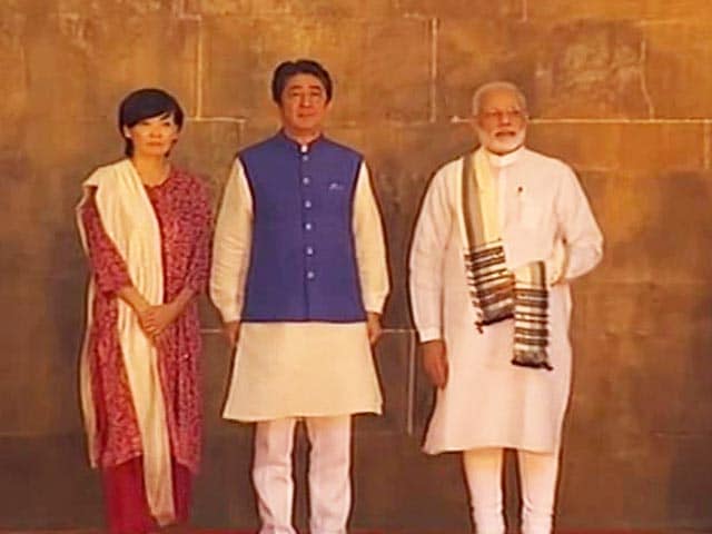 Video : PM Modi, Shinzo Abe Visit Iconic Mosque In Ahmedabad