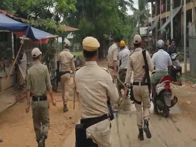Red Alert In Manipur Along Myanmar Border Over Rohingyas Red Alert In Manipur Along Myanmar Border Over Rohingyas