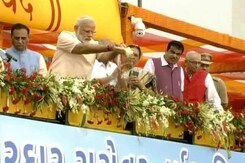 On Birthday, PM Launches Sardar Sarovar Dam, Called 'Gujarat's Lifeline' On Birthday, PM Launches Sardar Sarovar Dam, Called 'Gujarat's Lifeline'