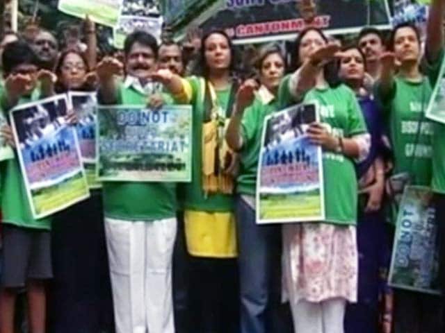 Videos : हैदराबाद में पोलो ग्राउंड के अधिग्रहण के विरोध में उतरे लोग