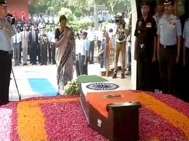 Videos : मार्शल अर्जन सिंह का बरार स्क्वायर पर राजकीय सम्मान के साथ अंतिम संस्कार