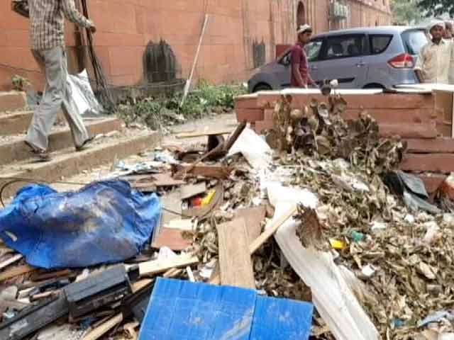 ग्राउंड रिपोर्ट : गृहमंत्रालय और रक्षामंत्रालय में सफाई का जायजा