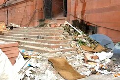 No Swachhta In India's Seat Of Power - Raisina Hills No Swachhta In India's Seat Of Power - Raisina Hills