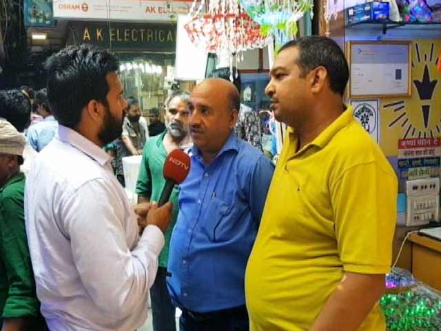 Ground Report: दिवाली से पहले GST के कागजों में उलझे व्यापारी