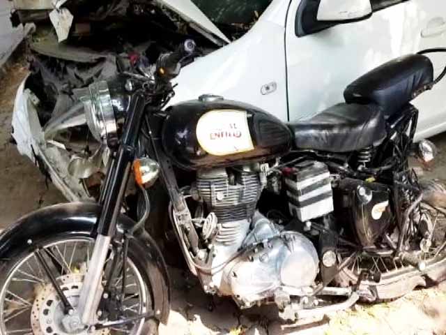 दिल्ली : सिरगेट का धुआं मुंह पर छोड़ने से मना करने पर कार से रौंदा?