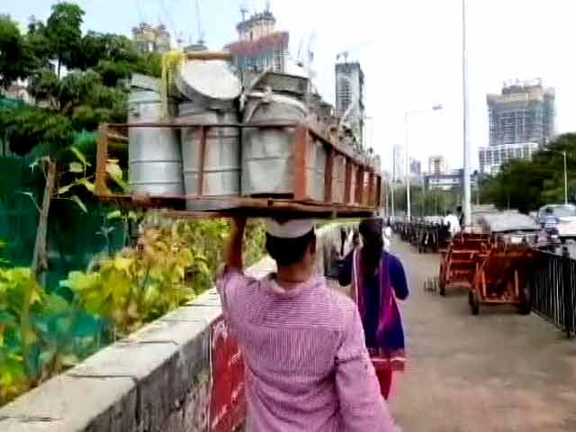 मुंबई : डब्बावालों को लगाया लाखों का चूना, दो आरोपी गिरफ्तार