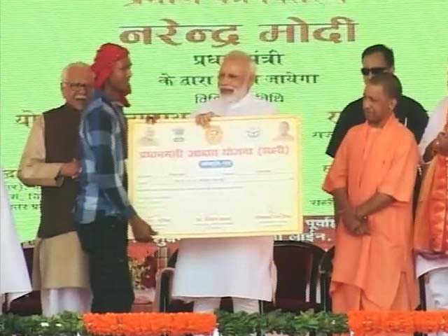 वाराणसी में पीएम नरेंद्र मोदी ने साधा अखिलेश यादव पर निशाना