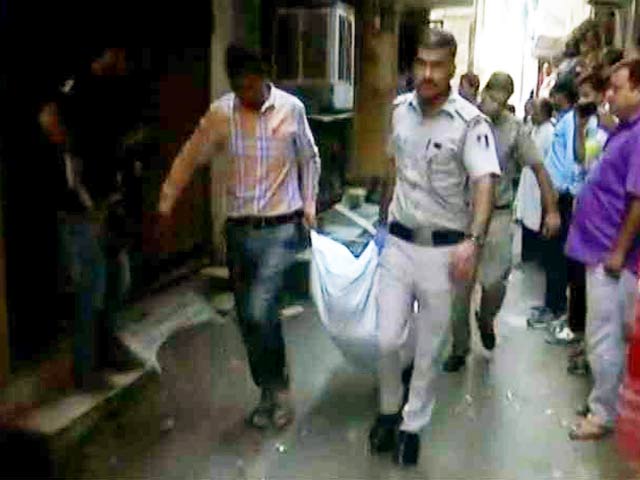 दिल्ली: डबल मर्डर के आरोपी ने फांसी लगाकर दी जान