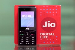 360 Daily: You Might Have to Pay to Return Jio Phone, and More 360 Daily: You Might Have to Pay to Return Jio Phone, and More
