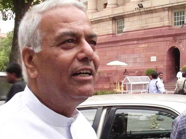 Videos : इंडिया 8 बजे: बीजेपी के पूर्व मंत्री का मोदी सरकार पर पलटवार