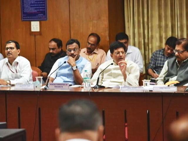 Video : Mumbai Stampede: Rail Minister Piyush Goyal Holds Meet To Review Safety