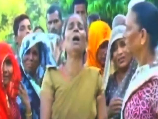 Videos : उत्तर प्रदेश: मोबाइल चोर बताकर पुलिस की पिटाई से दलित युवक की मौत
